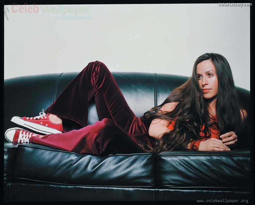 Alanis Morissette photo 20 of 73