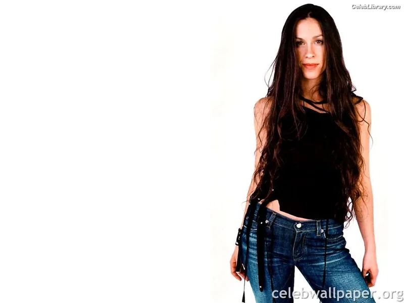 Alanis Morissette photo 11 of 73
