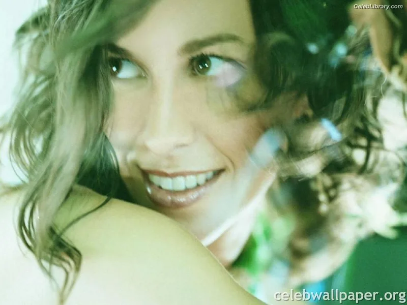Alanis Morissette photo 15 of 73