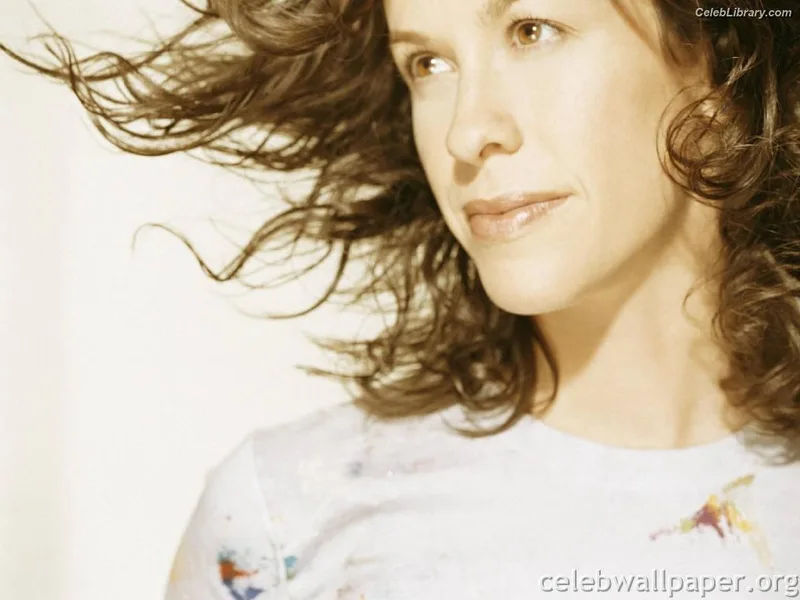 Alanis Morissette photo 17 of 73