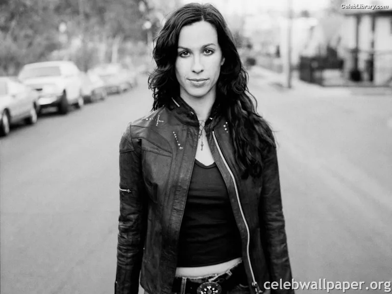 Alanis Morissette photo 24 of 73