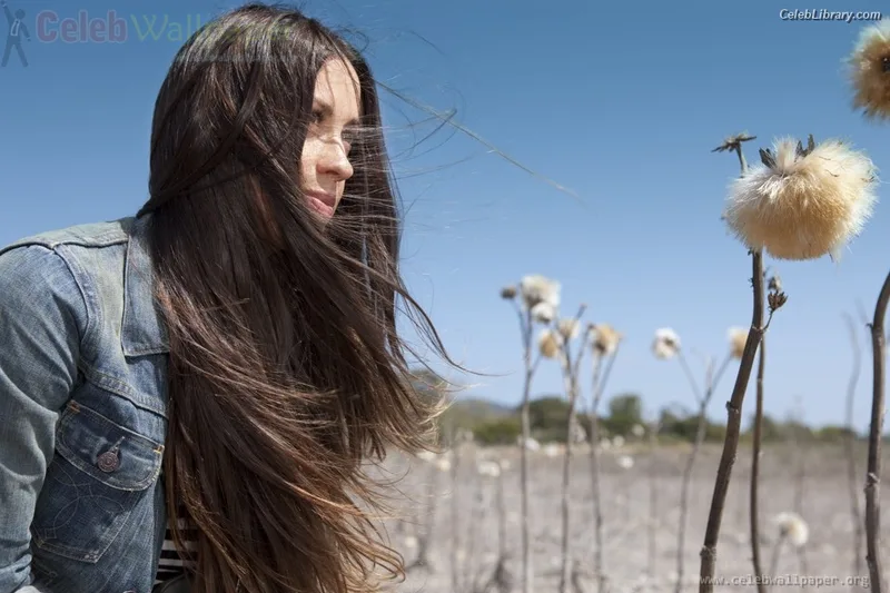 Alanis Morissette photo 7 of 73