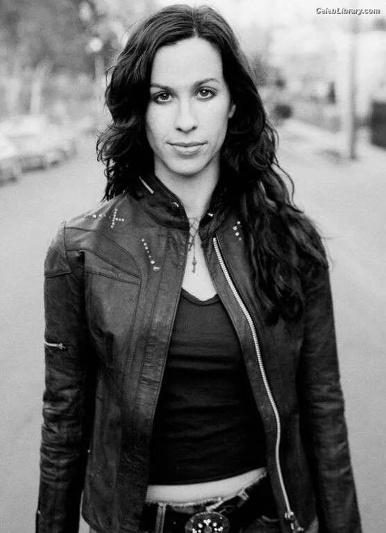 Alanis Morissette photo 22 of 73