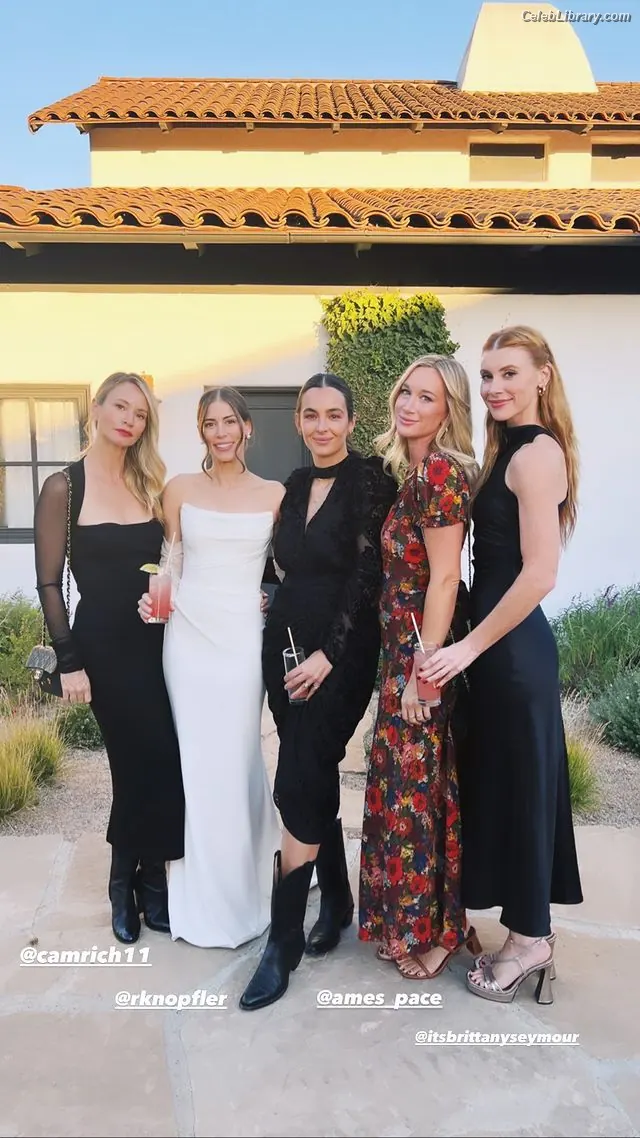 Alanna Masterson photo 11 of 23