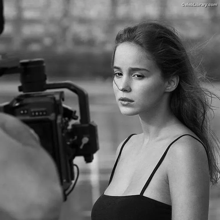 Alba Baptista photo 6 of 41