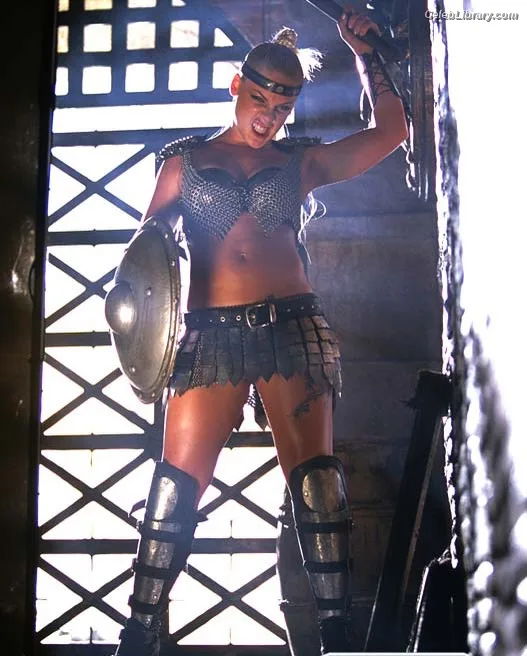 Alecia Beth Moore photo 5 of 150