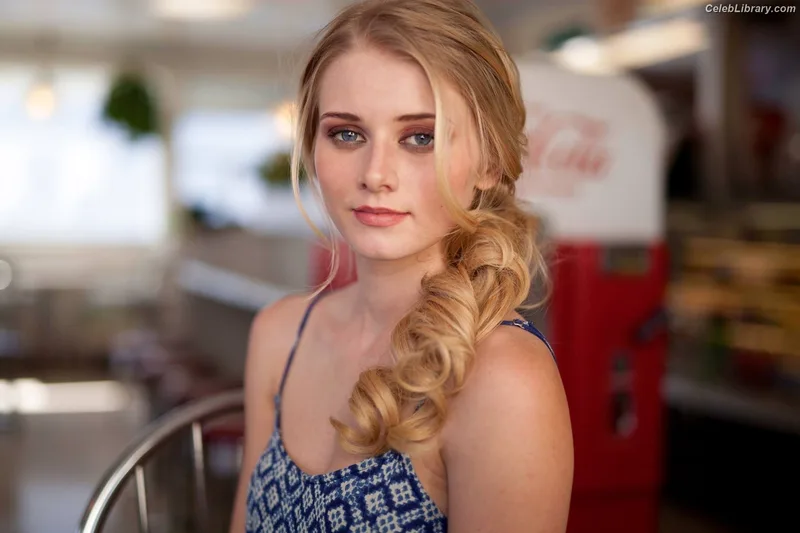 Alena Alexandrovna Savostikova photo 21 of 49