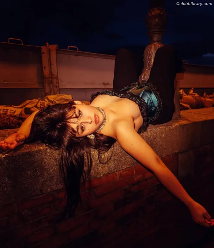 Alessandra Mele photo 1 of 94
