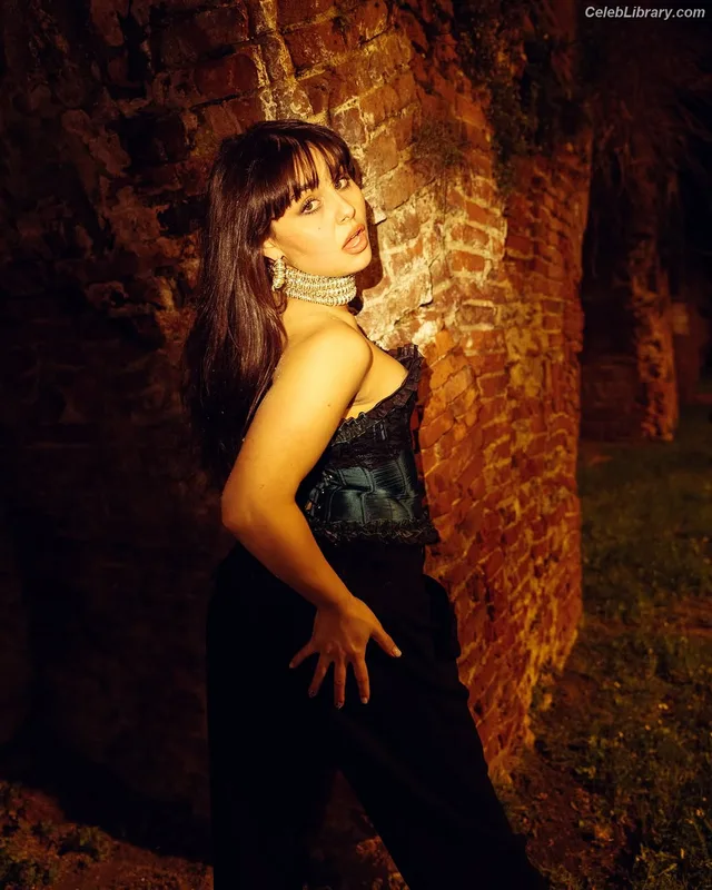 Alessandra Mele photo 6 of 94