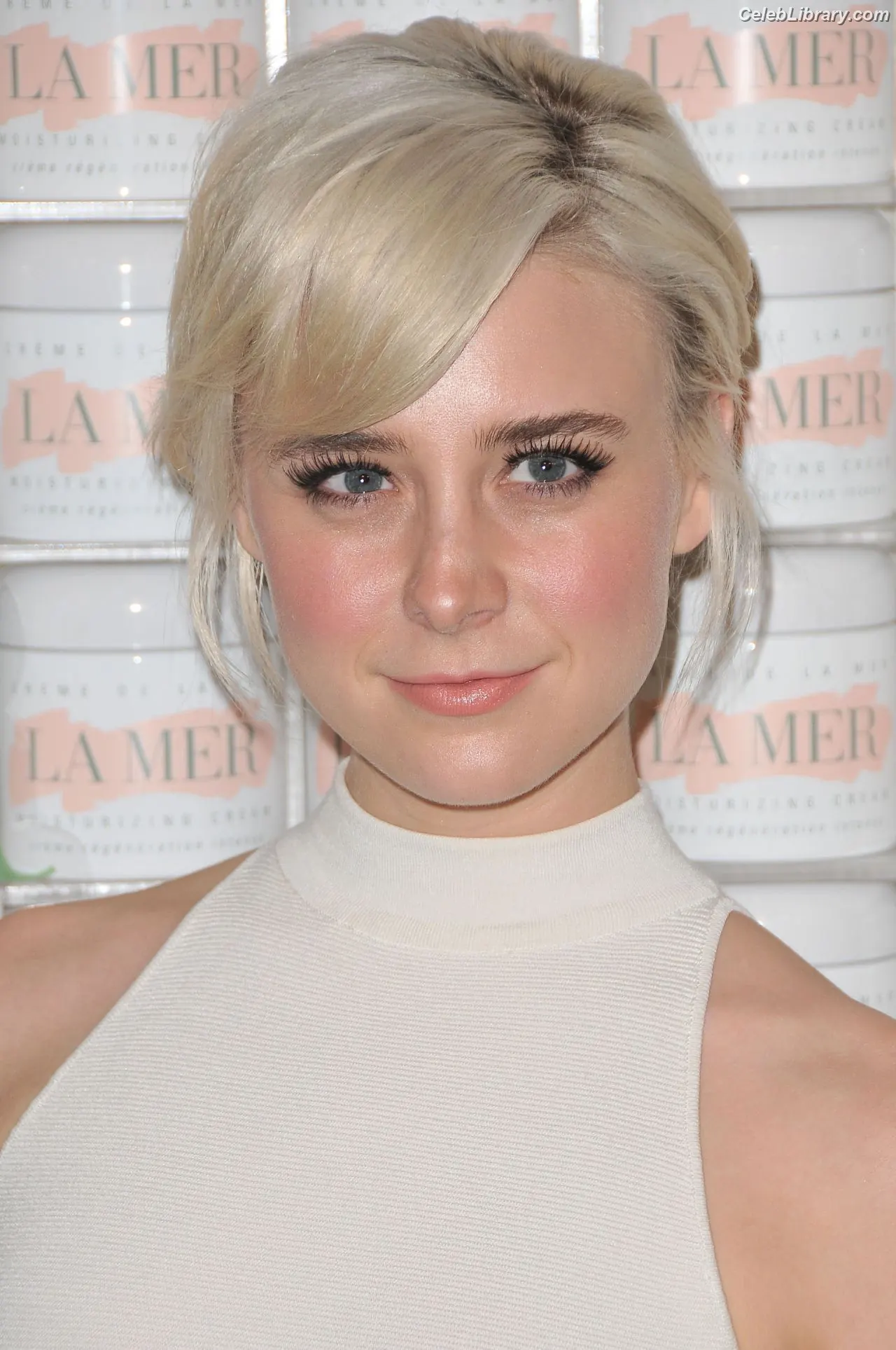 Alessandra Torresani photo 4 of 187