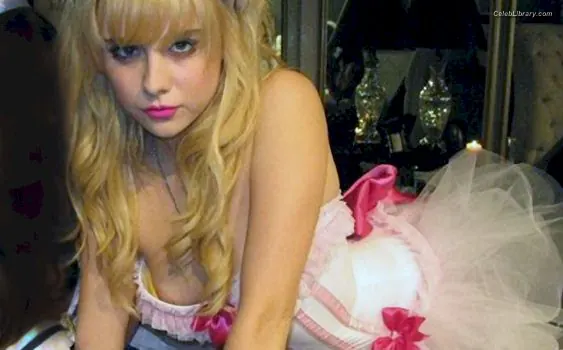 Alessandra Torresani photo 19 of 187