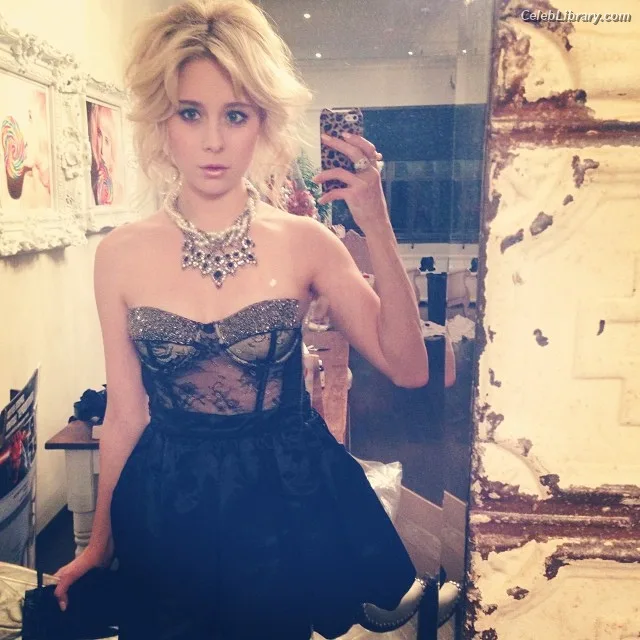 Alessandra Torresani photo 4 of 188