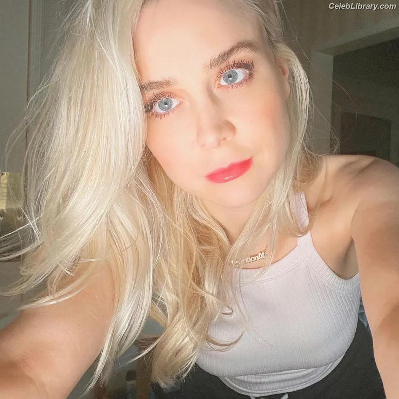 Alessandra Torresani photo 2 of 188
