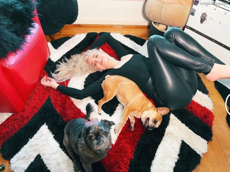Alessandra Torresani photo 4 of 188