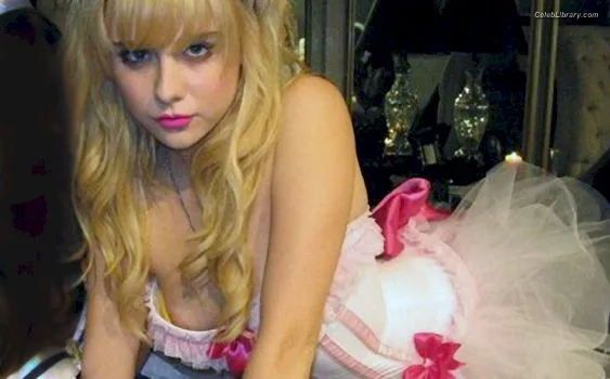 Alessandra Torresani photo 19 of 188
