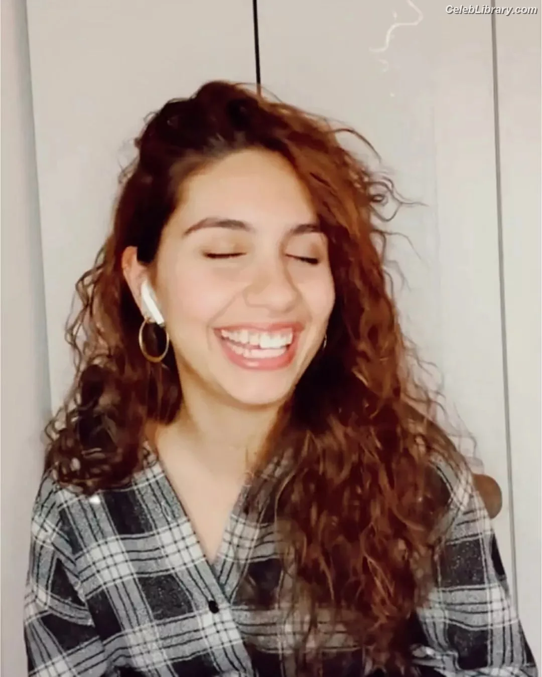 Alessia Cara photo 5 of 309