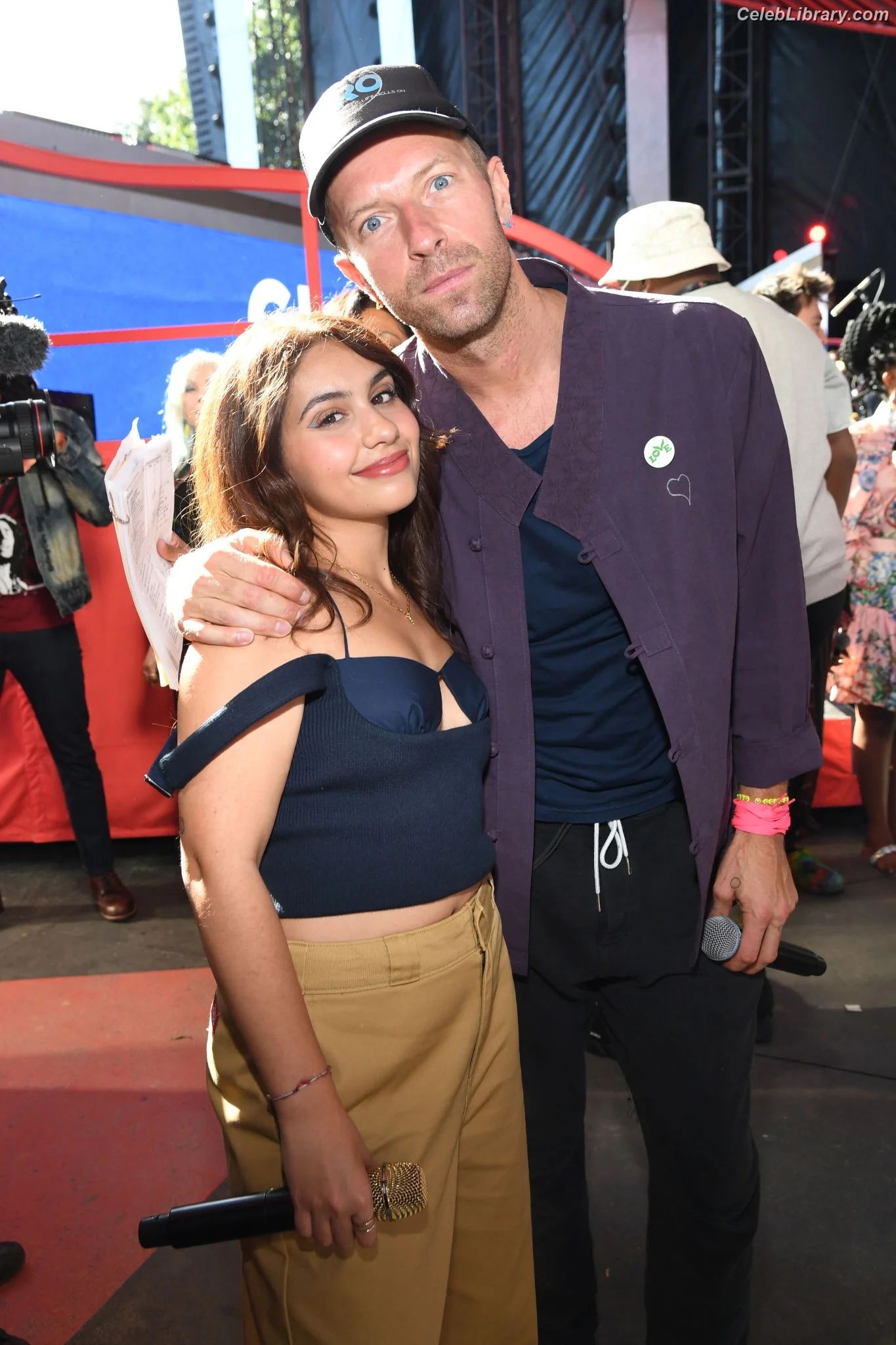 Alessia Cara photo 7 of 309