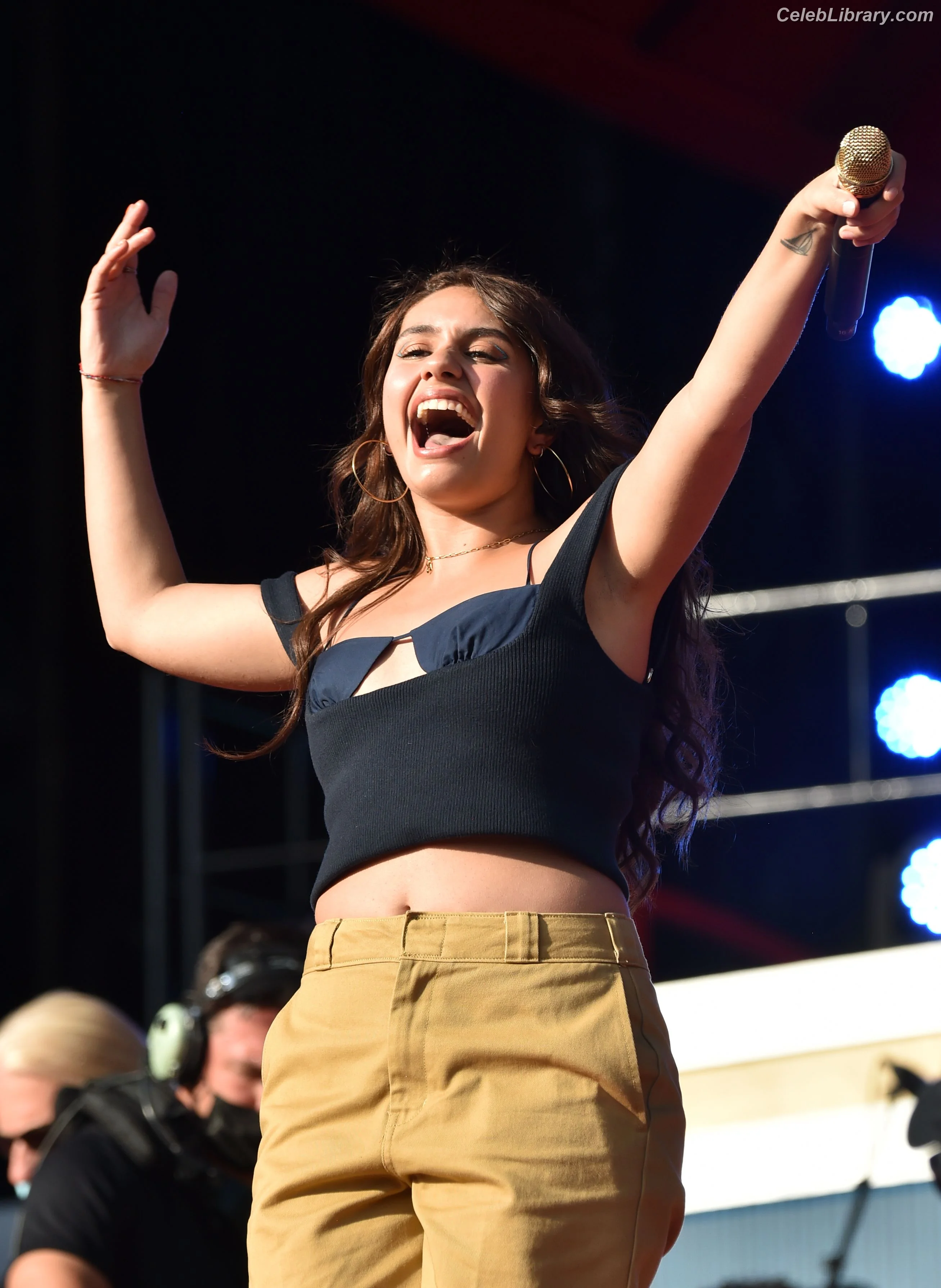 Alessia Cara photo 23 of 309