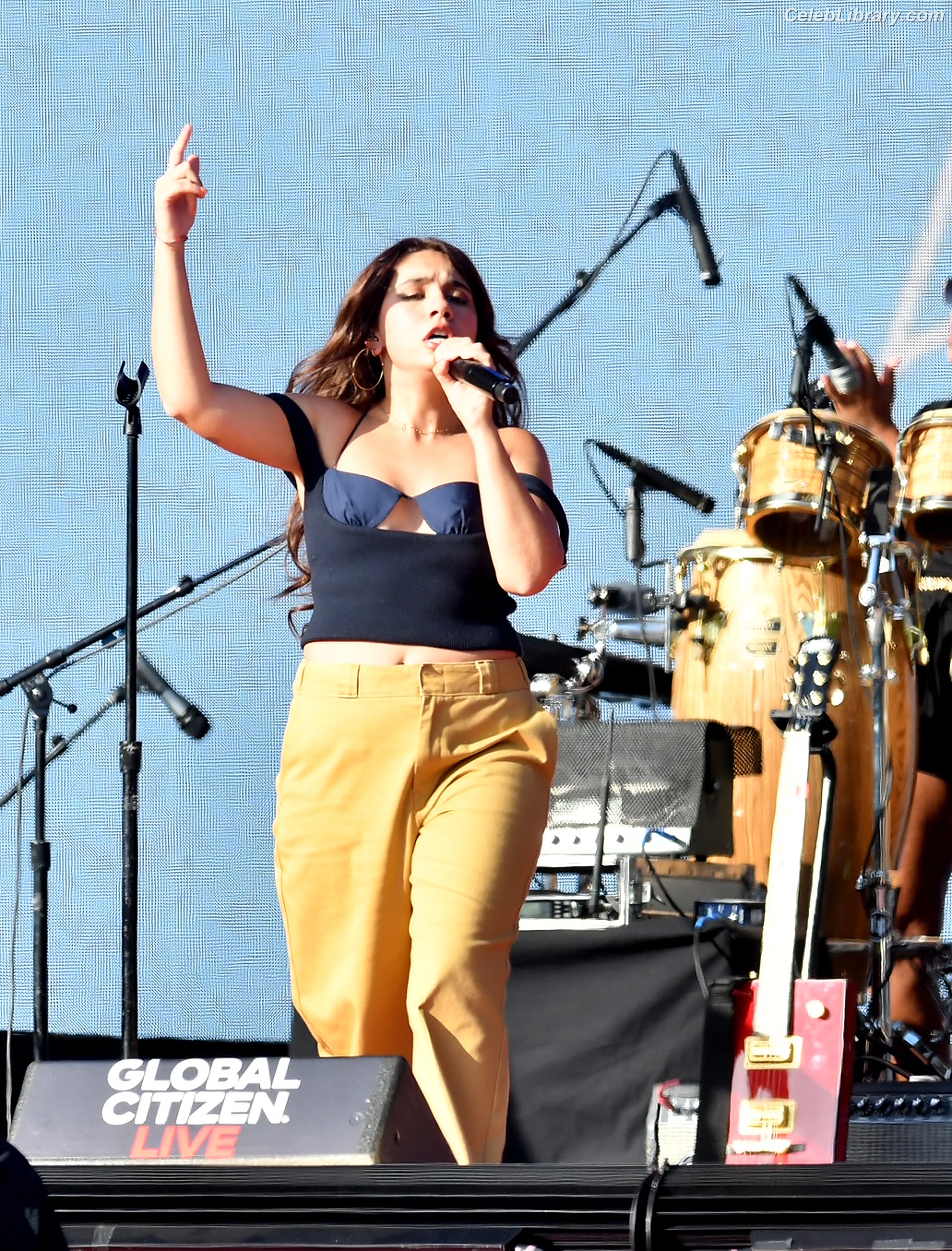 Alessia Cara photo 14 of 309