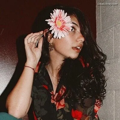 Alessia Cara photo 6 of 310