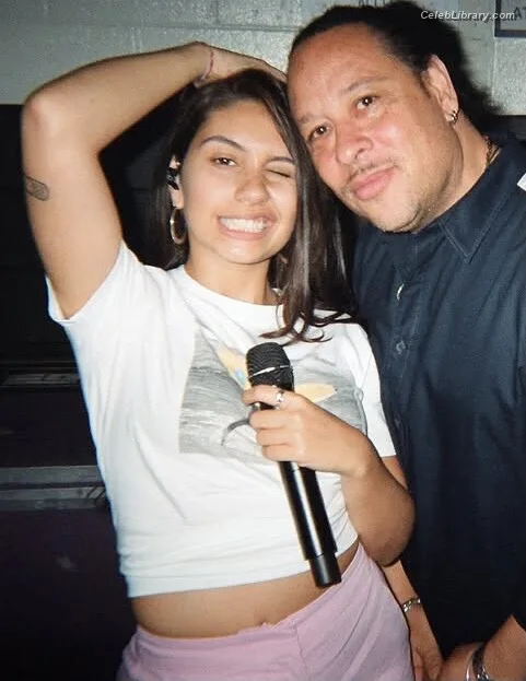 Alessia Cara photo 10 of 310