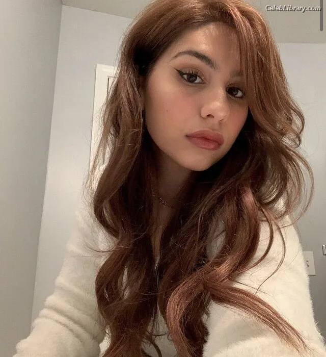 Alessia Cara photo 13 of 310