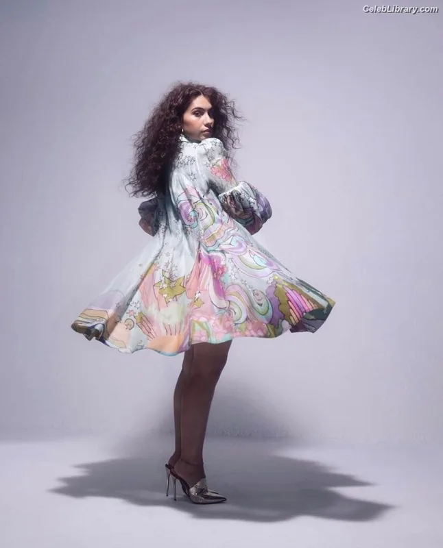 Alessia Cara photo 2 of 310