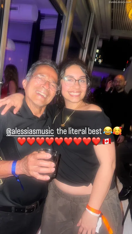 Alessia Cara photo 20 of 310