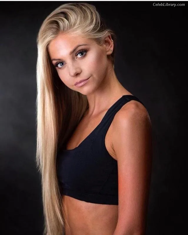Alex Gray photo 2 of 77