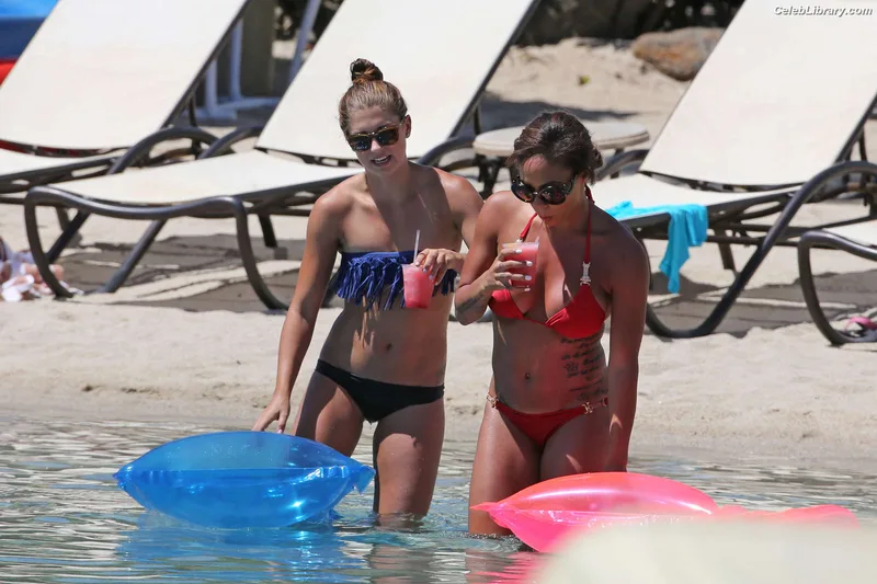 Alex Morgan photo 13 of 65