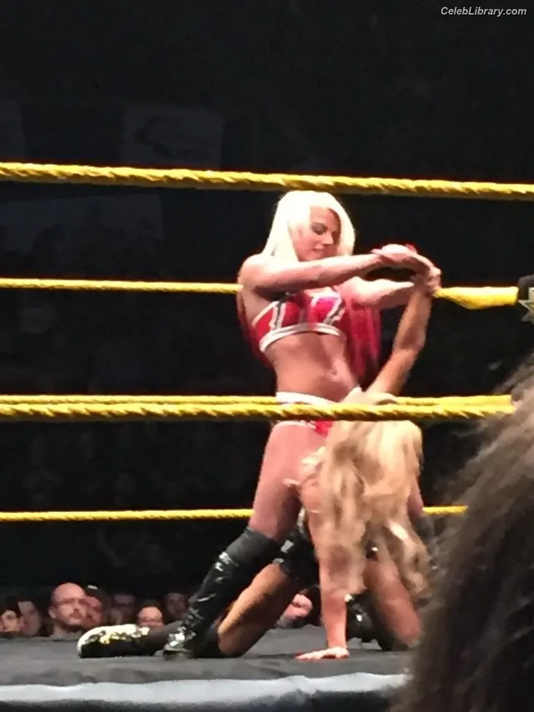 Alexa Bliss photo 12 of 937