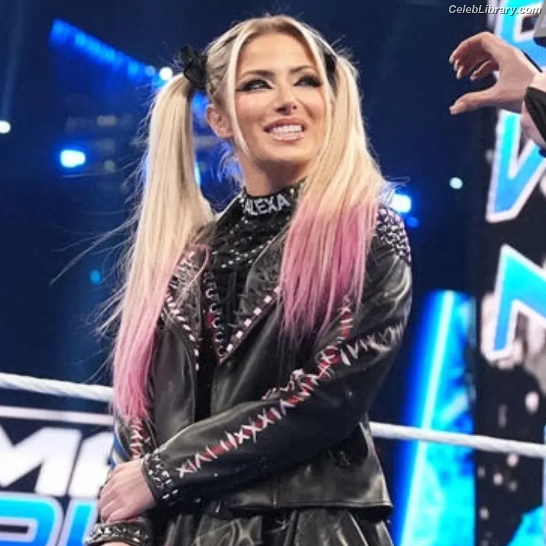 Alexa Bliss photo 8 of 937