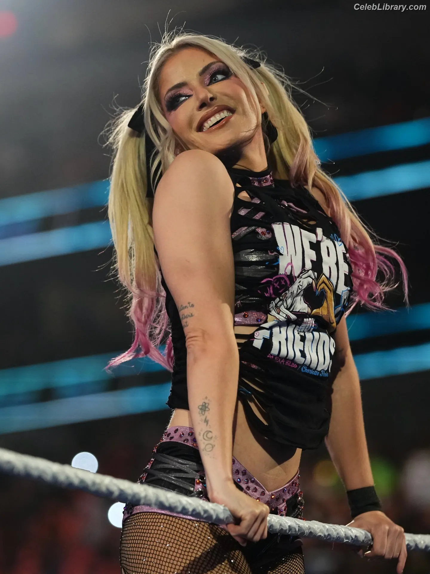 Alexa Bliss photo 5 of 937