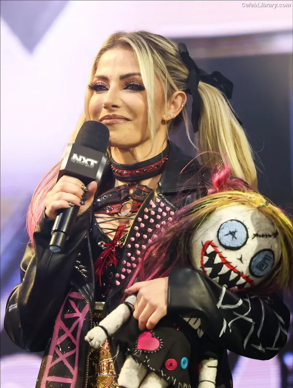 Alexa Bliss photo 6 of 938