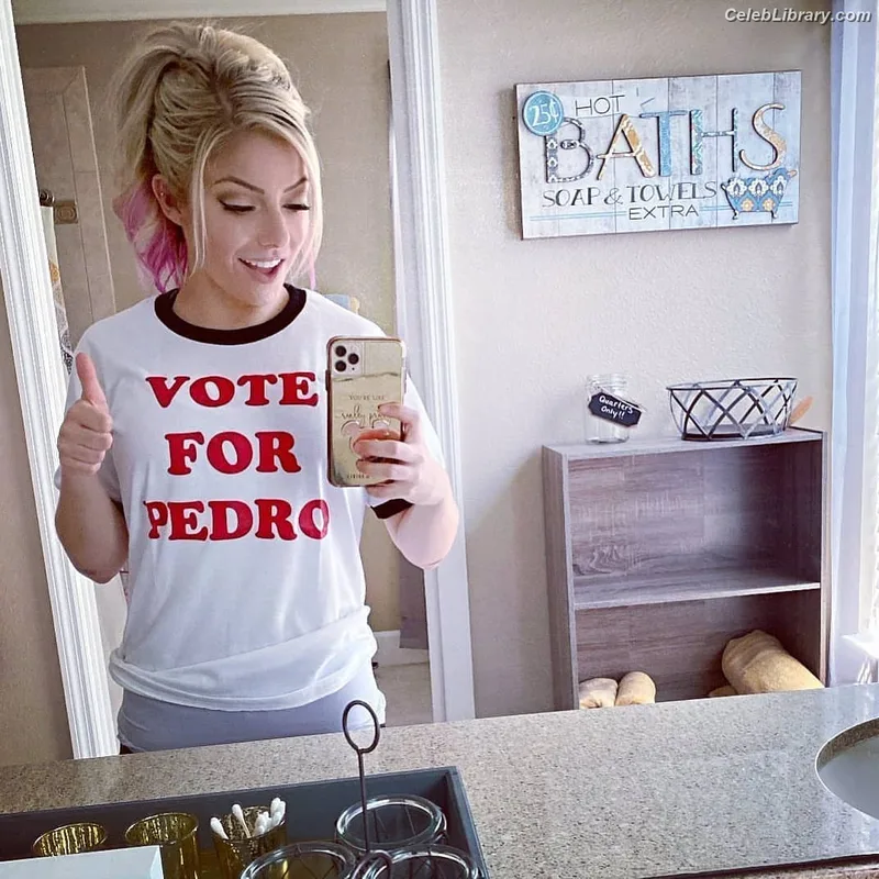 Alexa Bliss photo 23 of 938