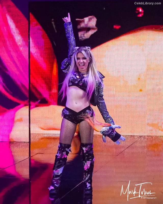 Alexa Bliss photo 2 of 938