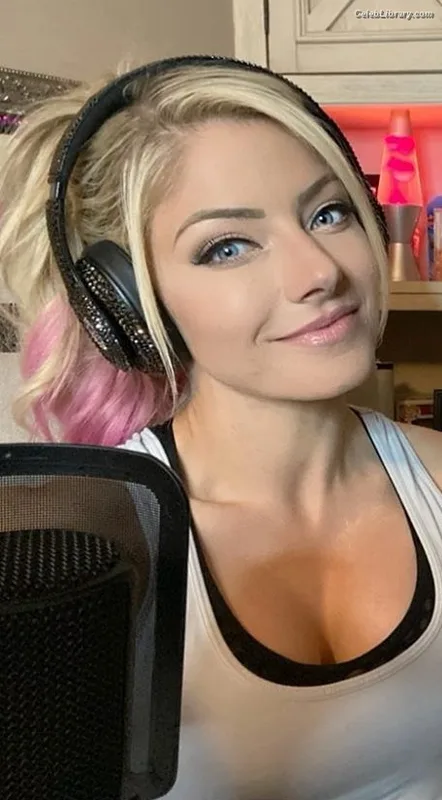 Alexa Bliss photo 7 of 938