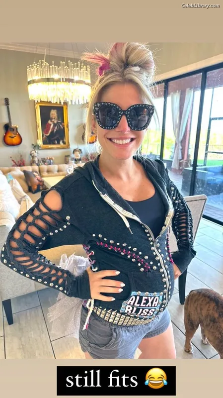 Alexa Bliss photo 21 of 938