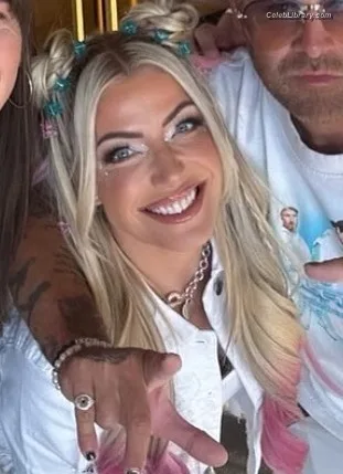 Alexa Bliss photo 13 of 938