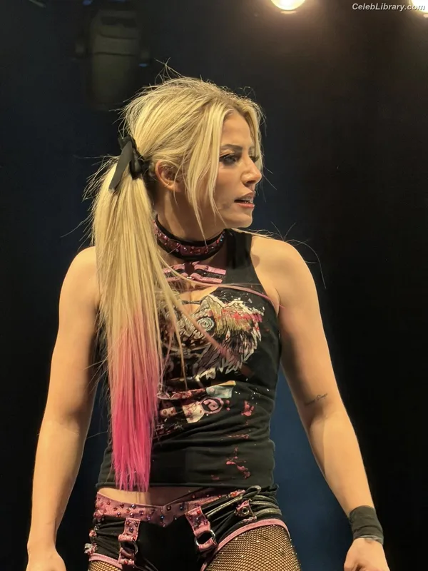 Alexa Bliss photo 4 of 938