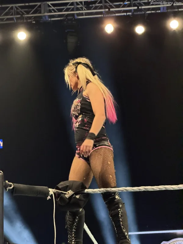 Alexa Bliss photo 6 of 938