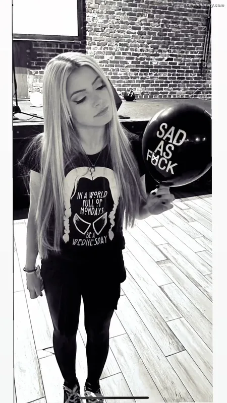 Alexa Bliss photo 10 of 938