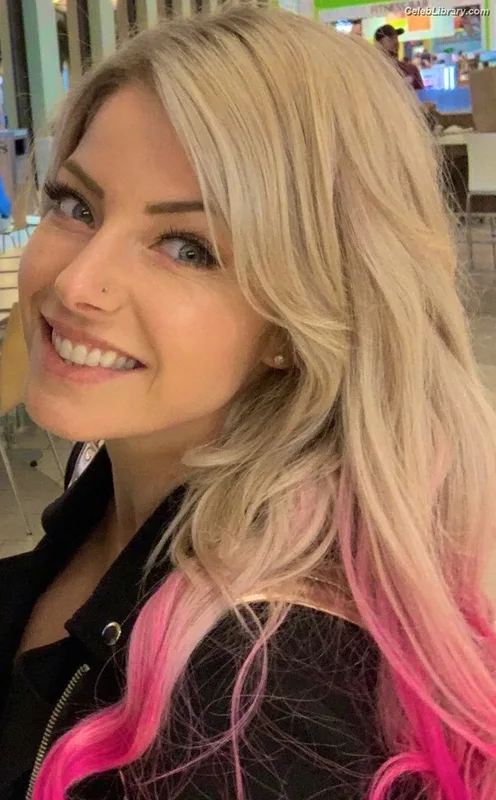 Alexa Bliss photo 2 of 938