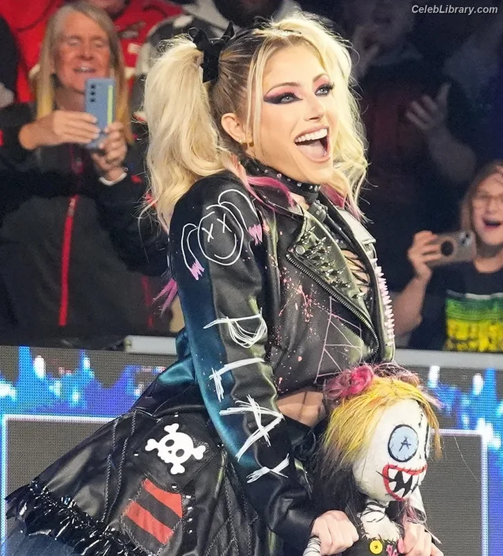 Alexa Bliss photo 2 of 938