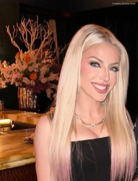 Alexa Bliss photo 4 of 938