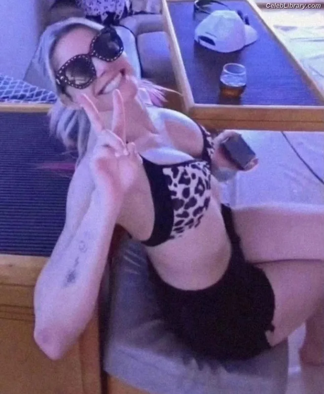 Alexa Bliss photo 11 of 938
