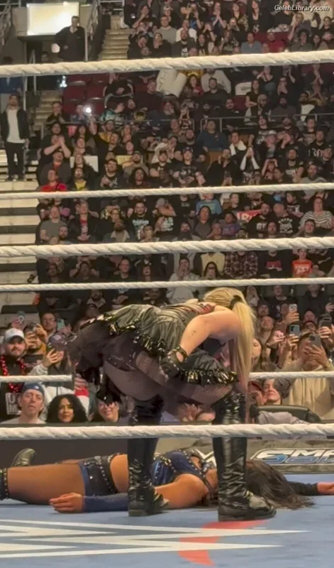 Alexa Bliss photo 22 of 938