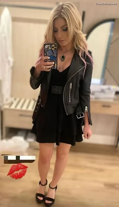 Alexa Bliss photo 6 of 938