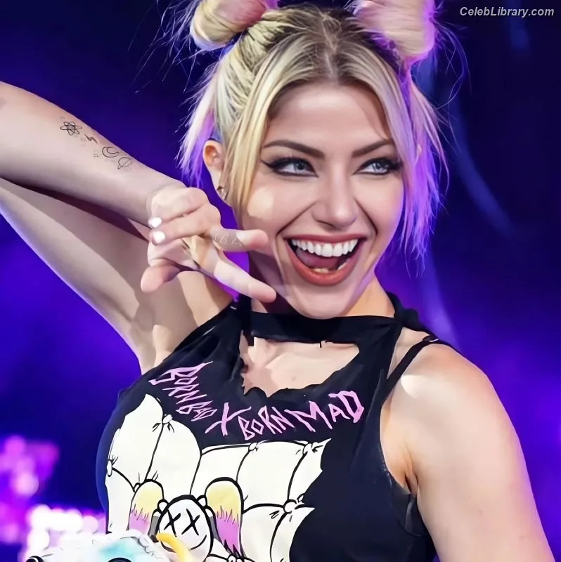 Alexa Bliss photo 23 of 938