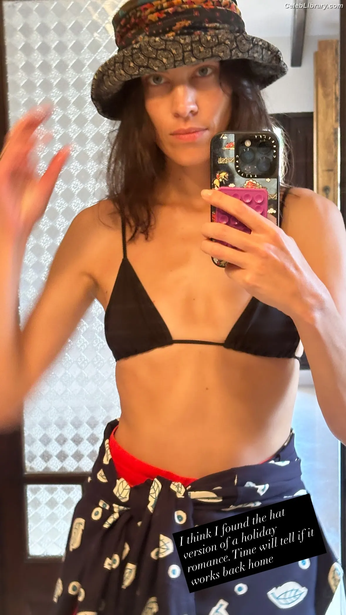 Alexa Chung photo 23 of 105